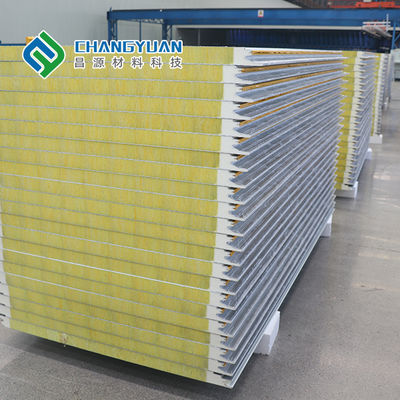 پانل های فلزی دیواری و ساندویچ پانل مناسب برای پروژه های بیرونی