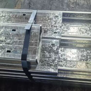 C شکل فولاد Purlin فولاد GI فولاد ساختمان فلزی Purlin Z پروفایل فولاد